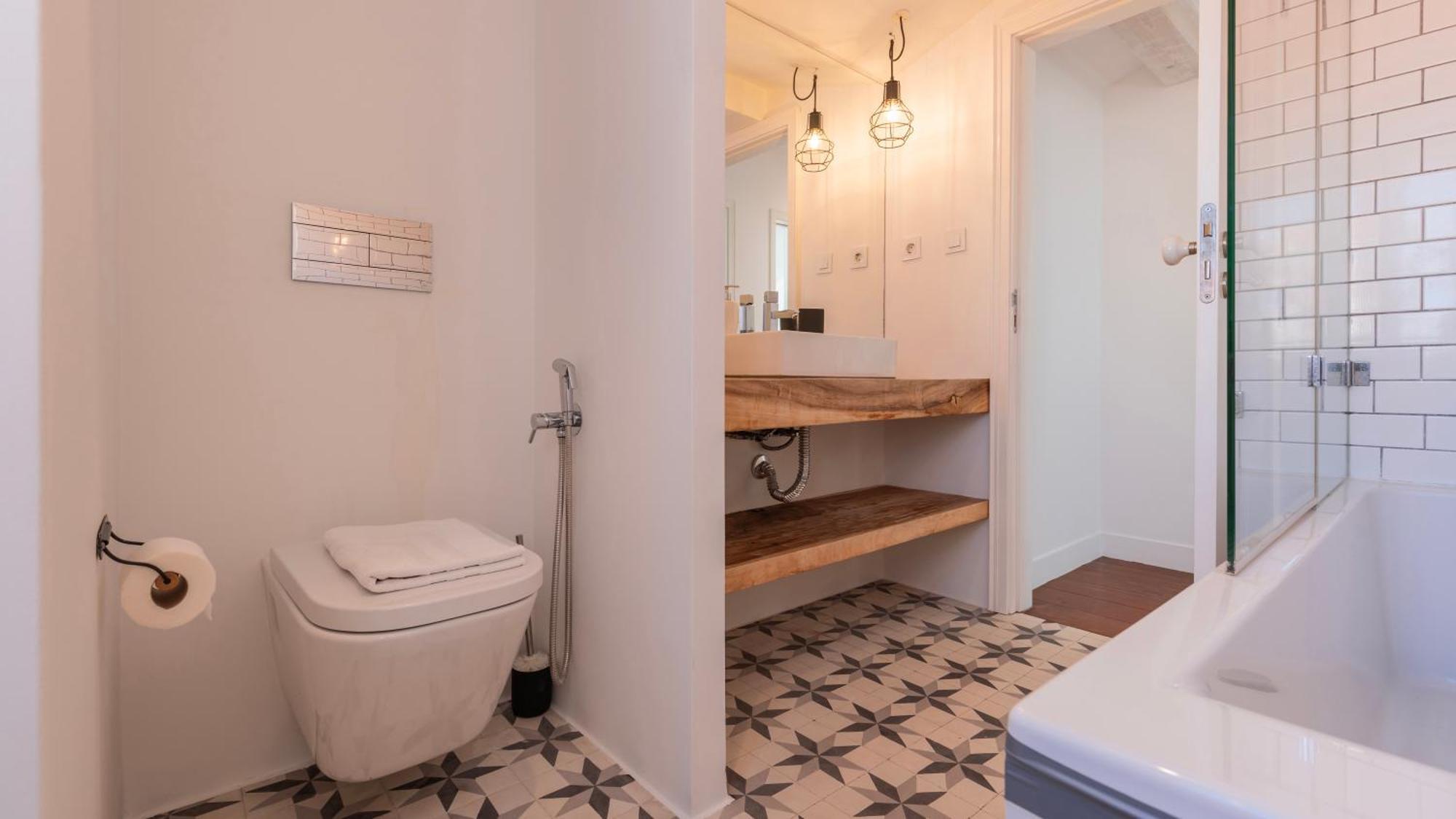 Lejlighed Charming 3bdr Duplex In Center By Lovelystay *